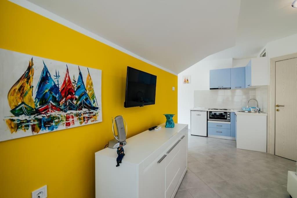 Charmy Studio Lux Apartment Herceg Novi Exterior photo