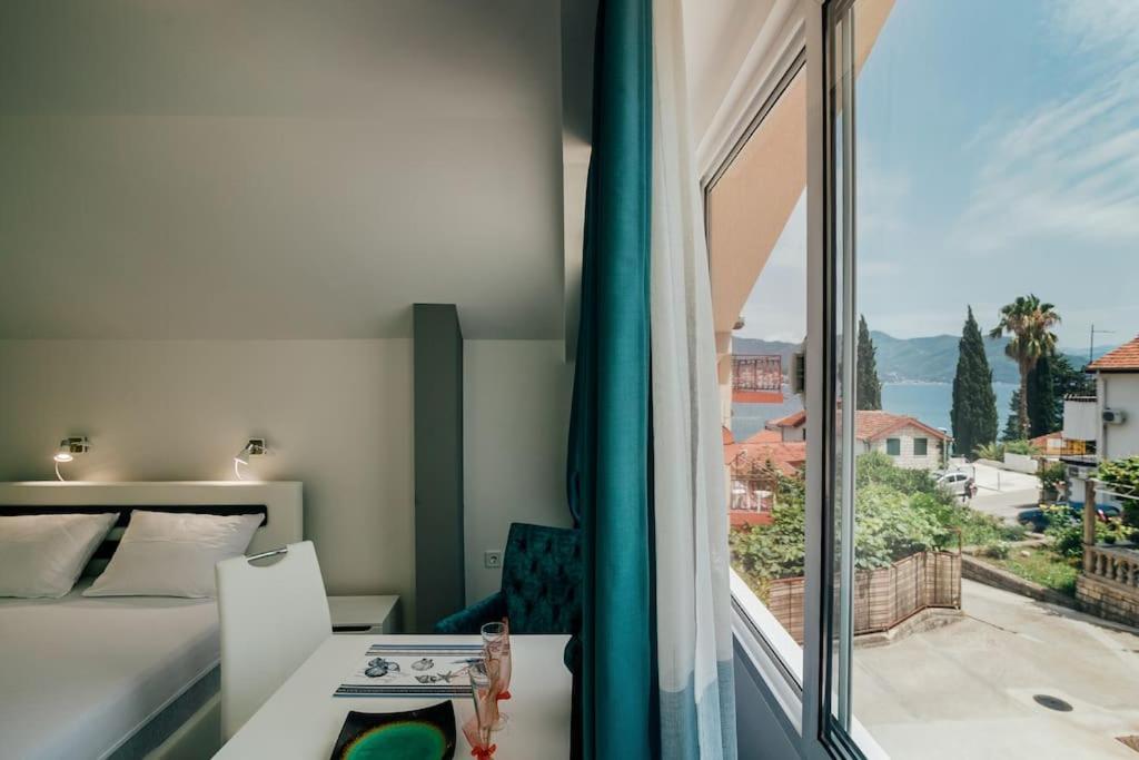 Charmy Studio Lux Apartment Herceg Novi Exterior photo